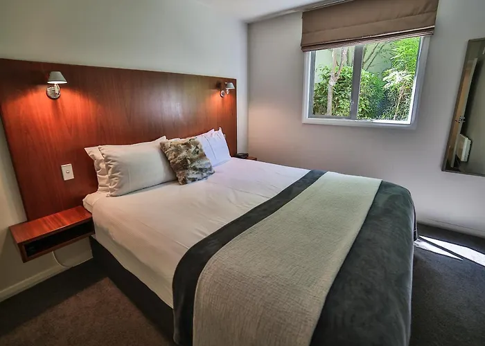 Lakeside 5* Wanaka
