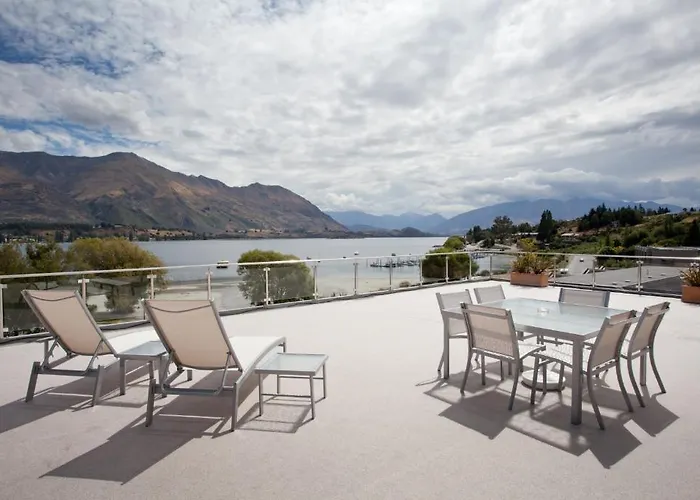 Lakeside Aparthotel Wanaka